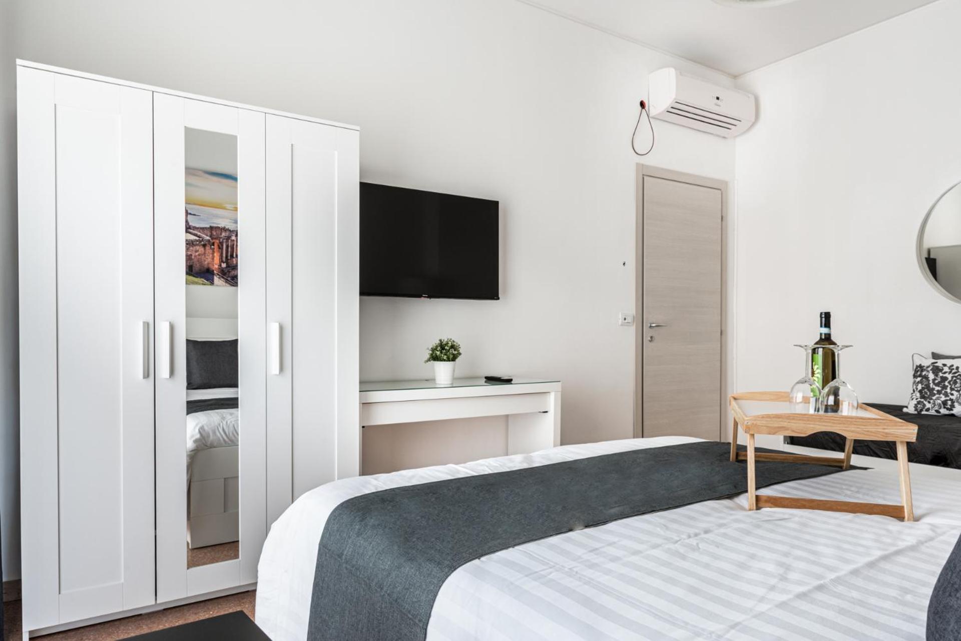 Aulino House Hotel คาตาเนีย ภายนอก รูปภาพ